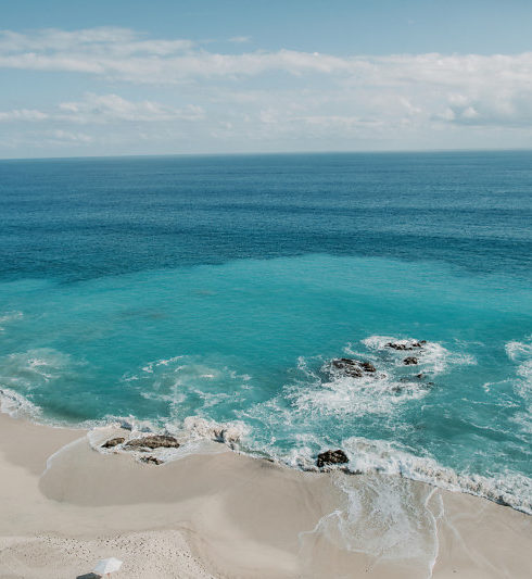 Meditación frente al mar en Grand Velas Los Cabos