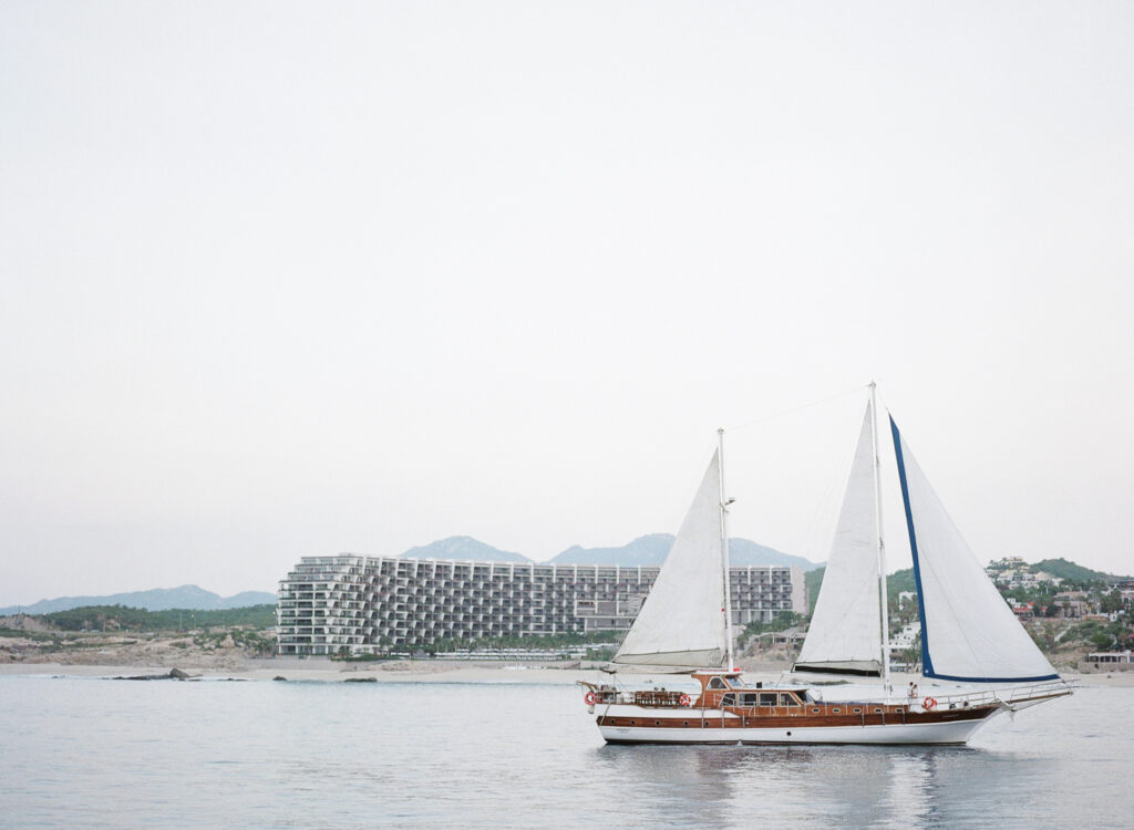 Bodas en Los Cabos con Sailboat Wedding Experience